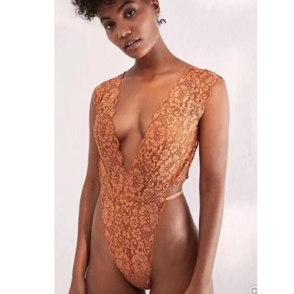 NEW We Are HAH Free People Large Cut To The Chase Lace Bodysuit Brown Sugar
